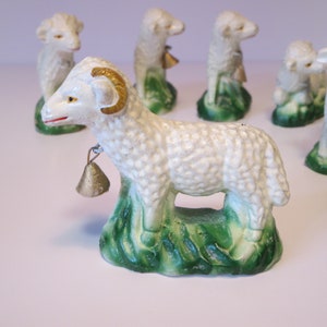 6 CHRISTMAS SHEEP LAMB~ Plaster~ Miniature decor~ Set of 6~ Vintage Collection~ Figurine~ Home Living Decoration~ Ornaments & Accents