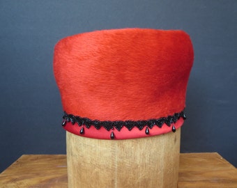 RED DESIGNER HAT~ Hatter~ Vintage hat~ Costume accessory~ Women's hat~ Winter outdoor hat~ Yvette Brillon~ Hight fashion