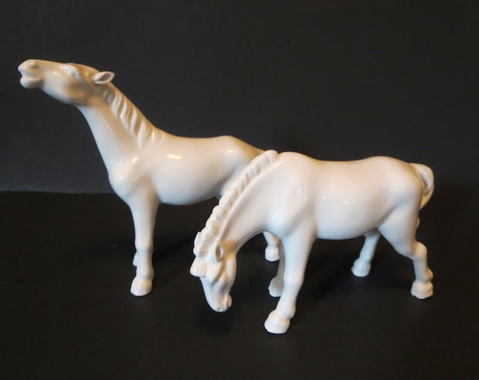 Vintage Porcelain Horse Figurines / Vintage Swatow China Horses
