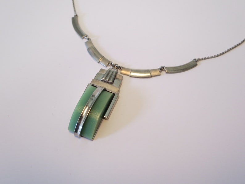 ART DECO NECKLACE~ Vintage jewelry~ Chain Pendant necklace~ Mint green~ Fashion jewelry for her~ Gift