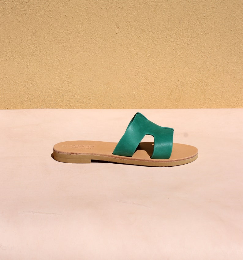 Claquettes en cuir pour femmes, sandales bohèmes grecques image 3