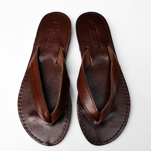 Sandale Flip Flop avec cuir grec de haute qualité de couleur marron foncé image 4