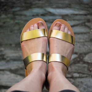 Sandales en or, appartements en cuir pour femmes, faits à la main en Grèce
