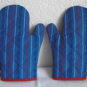 Oven gloves oven mitts pot holders blue (1 pair) with stripes crosses