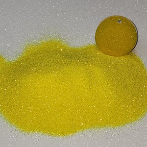 Glitter in poliestere resistente ai solventi