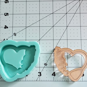 Stethoscope Shaker mold. Stethoscope shaker silicone mold, keychain mold.