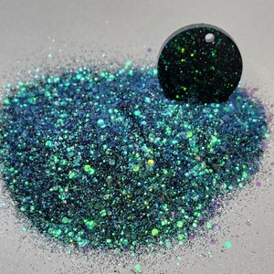 Amelia, solvent resistant polyester chunky glitter mix