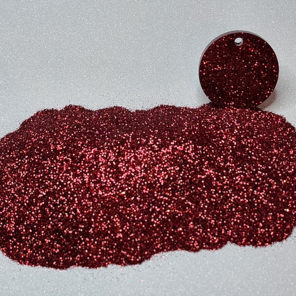 Stiletto solvent resistant polyester glitter