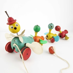 Fisher-Price 'Gabby Goofies' Vintage 1963-64 - No. 777 - Wood With Plastic Wings - Sound - Shabby Condition - Older Fisher-Price - No Logo