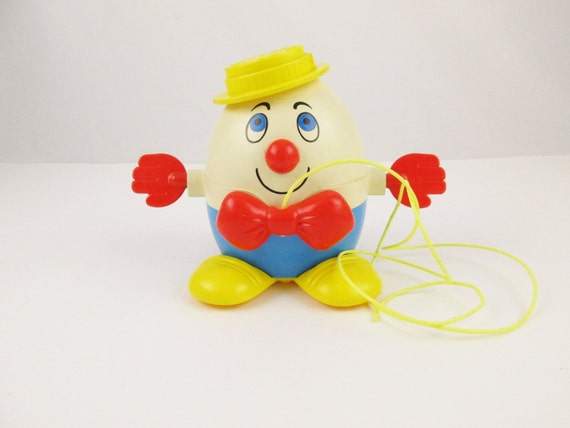 Fisher price humpty Dumpty Rolling Egg Vintage 1972 Pull Toy