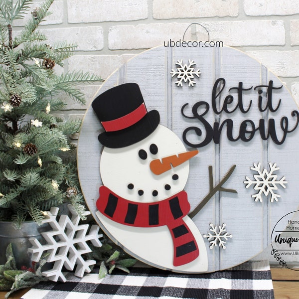 Snowman Christmas Door Hanger, Winter Door sign, Let it Snow, Farmhouse Christmas Decor, Round wood sign, Wreath for front door decor,