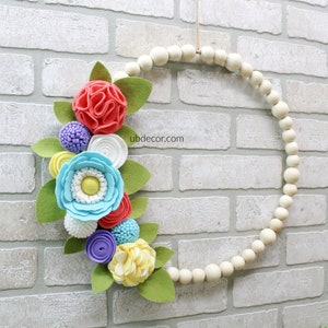 Wood Bead hoop Wreath, Turquoise Blue Felt Flower 14" wreath, Spring Summer Felt Flowers, Coral Pink flowers, Floral wall decor, door hanger