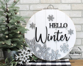 Hello Winter Door Sign, Snowflake door hanger, Black & White Wood Wreath for front door, Christmas Winter Wreath, Farmhouse Front Door Decor