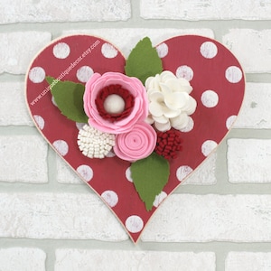 Rustic Valentines Decor, Heart Wall Hanging, Felt Flowers decor, 10&quot; Red pink polka dot heart decor, Farmhouse Valentine&#39;s Felt flower sign