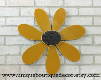 Flower Door Hanger, 19 inch Mustard yellow wood Daisy FLOWER Door Sign, Wood flower, Front Door Decor, Hanging wooden sign rustic sunflower