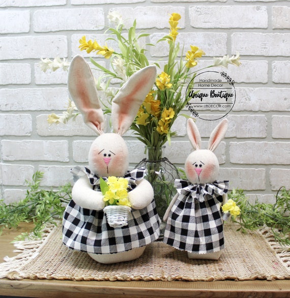 Lapin de Pâques en tissu à carreaux de buffle, décor de Pâques de ferme,  plaid blanc