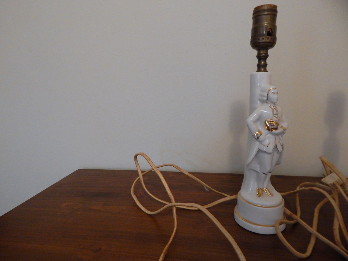Vintage Lamps Porcelain Figurine Lamp Gold Handpainted Etsy
