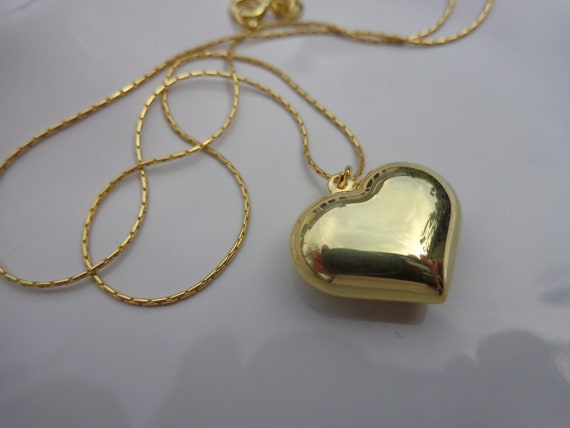 18k gold necklace with heart pendant Clearance