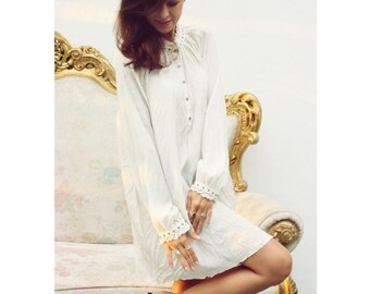 Camicetta bianca in stile vintage