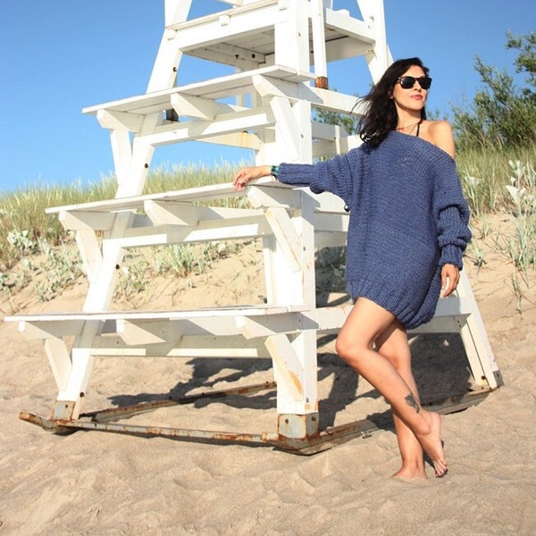 FREE SHIPPING!! Handmade handknitted chunky wool blue Oversize sweater Knit Wear