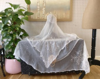 reduced Wedding veil Juliet Cap undetermined age / Vintage maker / home made wedding / costume/ theatrical connection