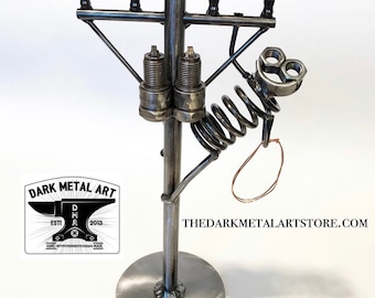 Metal Art Lineman