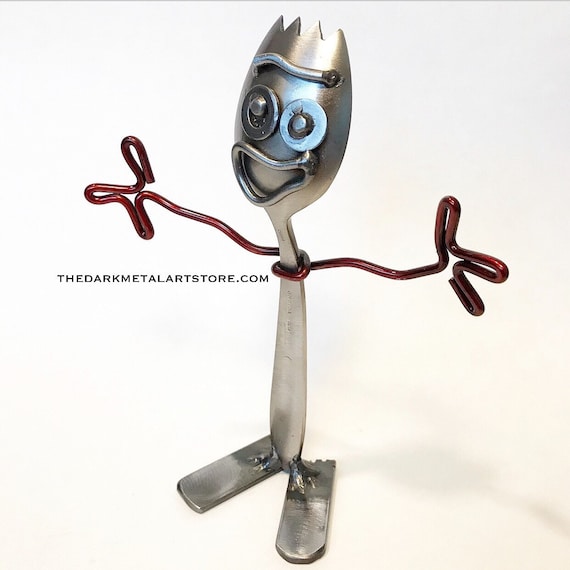 Toy Story 5 Should Be A Forky And Knifey Love Story (& Ditch