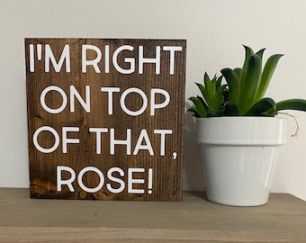 Funny Office Desk Sign - 'I'm Right On Top Of That Rose' Cubicle Decor, Positive Gift For Coworkers, Boss, Or Teammate (6.3" X 3.14") - View #9