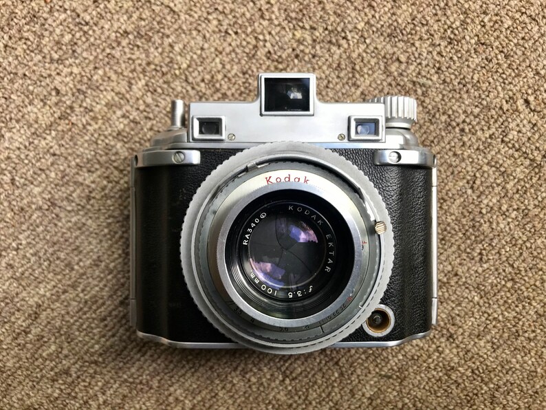 KODAK Medalist II 6x9 Medium Format Camera With 100mm F/3.5 Ektar Lens