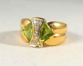 Elegant peridot and diamond  massive cocktail ring in 18K stamped solid gold Original design Fine French gold ring Solid gold Art Déco ring