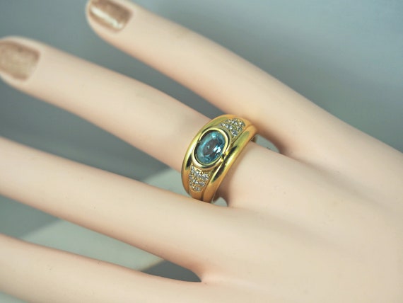 Massive solid gold ring with exquisite blue topaz… - image 4