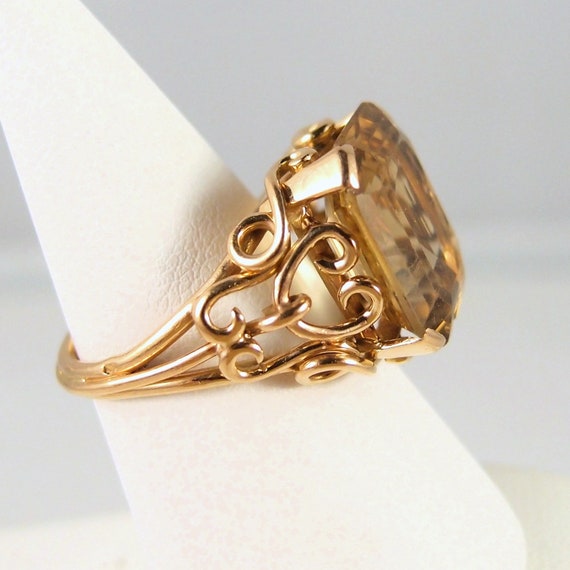 Massive cocktail ring in 18K solid gold Stamped M… - image 4