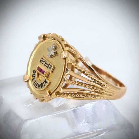 18K solid gold signet ring Love symbol on heavy v… - image 4