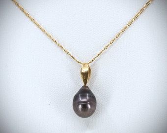 Baroque black Tahitian pearl on 18K solid gold with 18K gold chain Fine gold jewelry Hallmarked