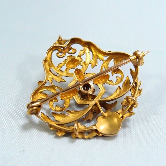 Solid gold brooch deals