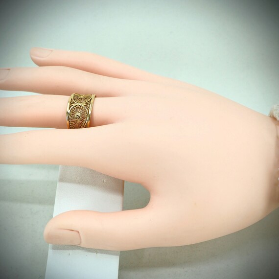 Fine Gold Rings Incredible lace work on 18K solid gold Fine gold ring… - Gem