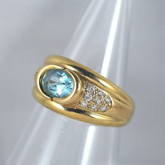 Massive solid gold ring with exquisite blue topaz… - image 5