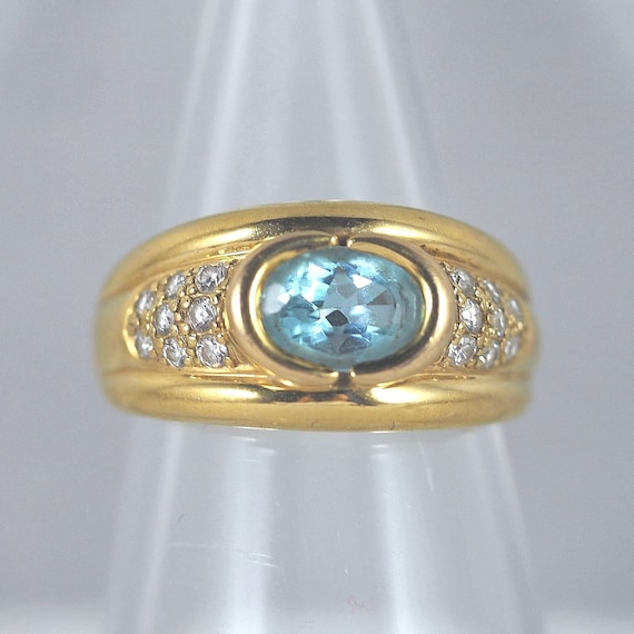 Massive solid gold ring with exquisite blue topaz… - image 2