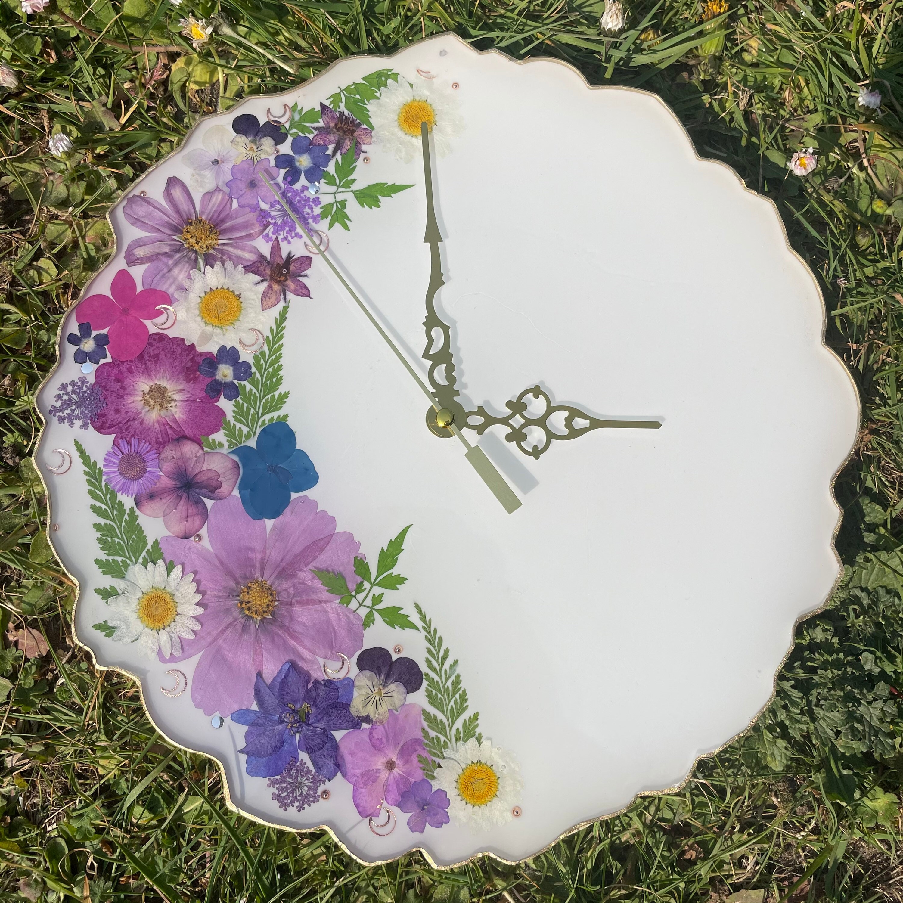 Resin real flower floral clock 26cm gift home decor Etsy