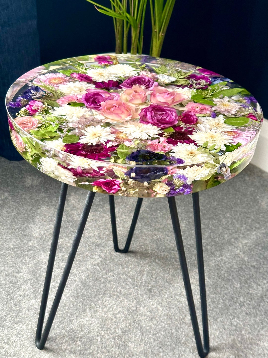 Photo inspiration: Visual Reference: 35Cm Diameter Side Table Wedding Flowers Memorial Flowers