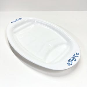 Vintage CorningWare P-19 Oval Platter Cornflower Blue Pattern, Meat / Fish Serving Tray, Large MCM Roaster Platter with Drippings Tray