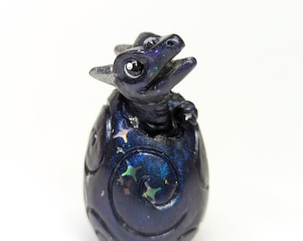 Hatching Obsidian Galaxy Peep Dragon baby