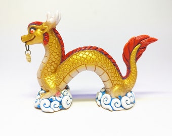 Golden Fortune Lucky Wish dragon, noodle dragon, peep dragon, handmade sculpture, traditional art piece