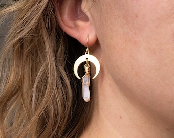 Beige and Gold Moon Goddess Earrings - Moon Sliver Saber Earring - Modern Boho Dangle Earrings - Everyday Wear Jewelry - Casual Elegant Moon