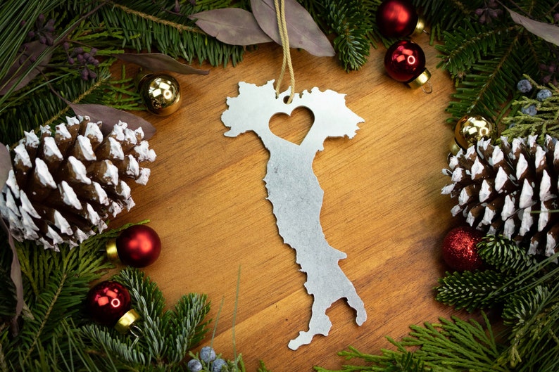 Italy Christmas Ornament / Personalized Date Gift image 1