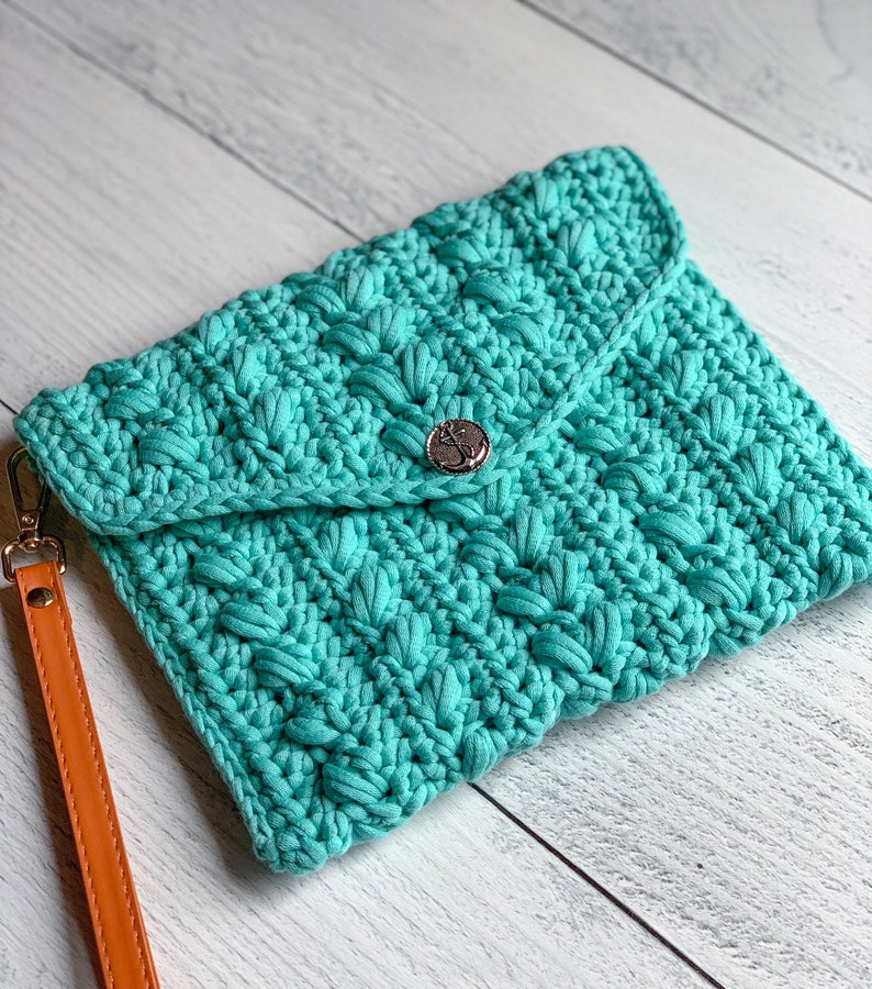 Bohemian Chic Crochet Purse Pattern image 2