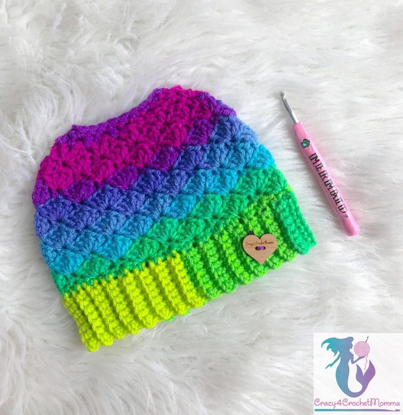 Mermaid Dreams Messy Bun Beanie w/ Bow Pattern image 6