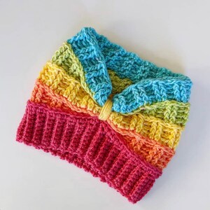 Steeple Ear Warmer Crochet Pattern image 2