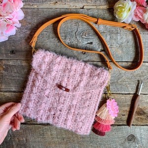 Bohemian Chic Crochet Purse Pattern image 4