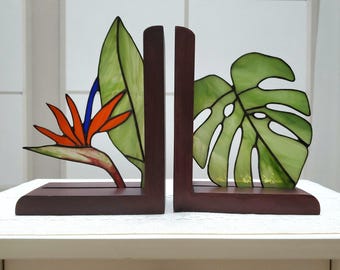 Stained Glass Monstera and Bird of Paradise Bookends. Bookworm, book gift, home decor gift, nature lover, housewarming gift, handmade gift